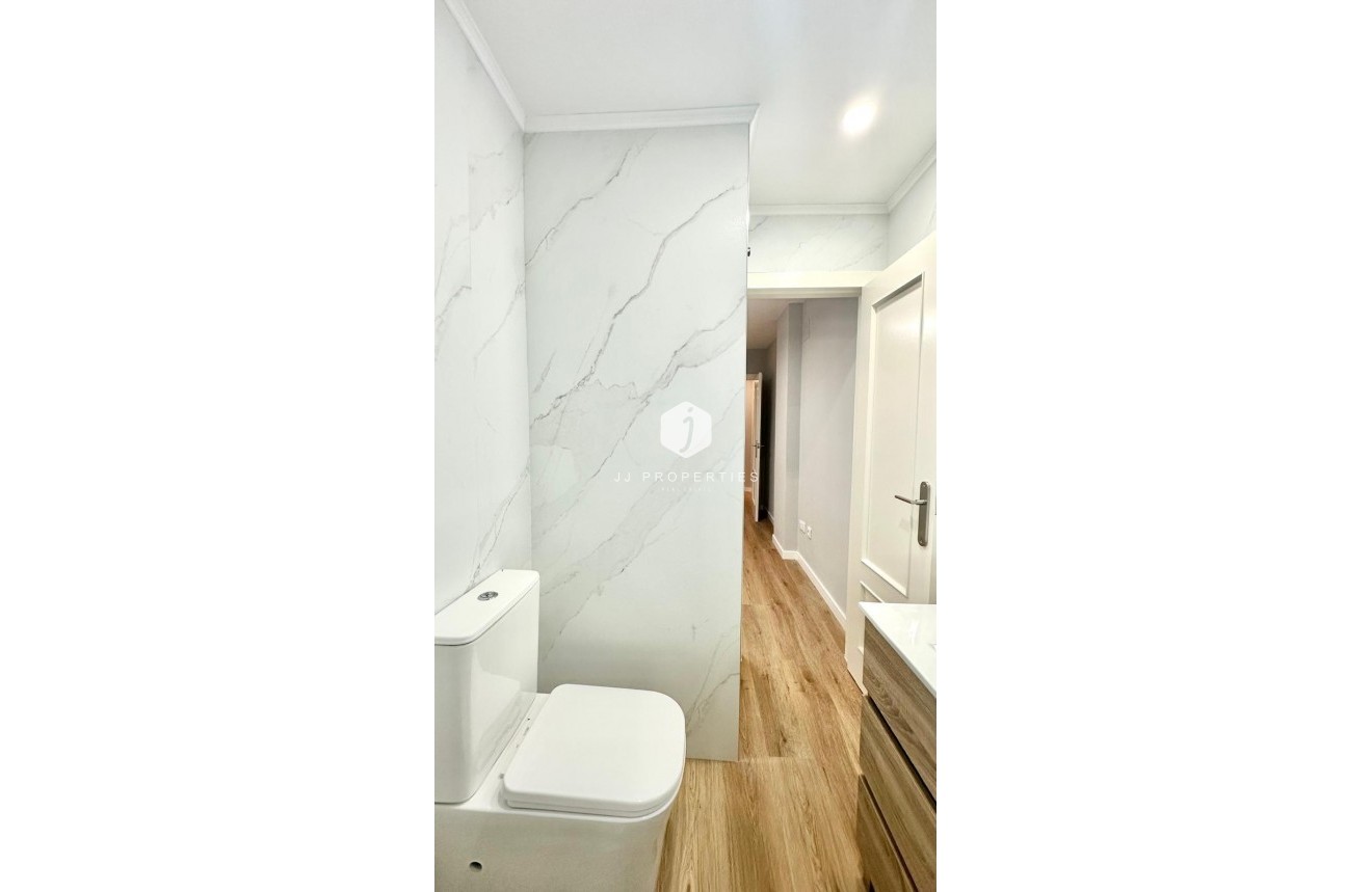 Aus zweiter Hand - Wohnung -
Torrevieja - La Mata Pueblo