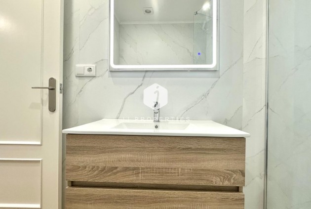 Aus zweiter Hand - Wohnung -
Torrevieja - La Mata Pueblo