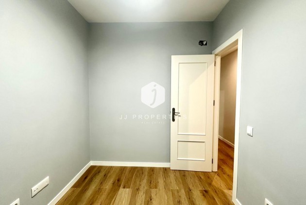 Aus zweiter Hand - Wohnung -
Torrevieja - La Mata Pueblo