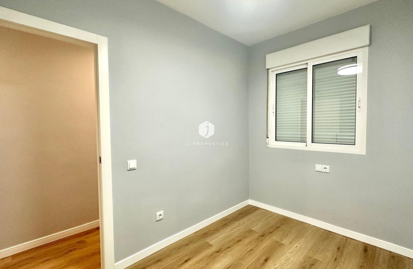 Aus zweiter Hand - Wohnung -
Torrevieja - La Mata Pueblo