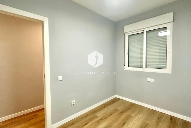 Aus zweiter Hand - Wohnung -
Torrevieja - La Mata Pueblo