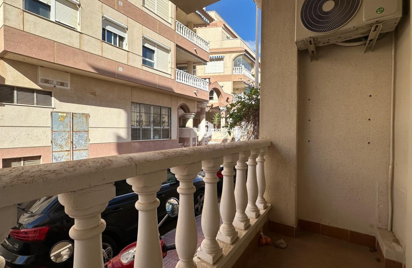 Aus zweiter Hand - Wohnung -
Torrevieja - La Mata Pueblo