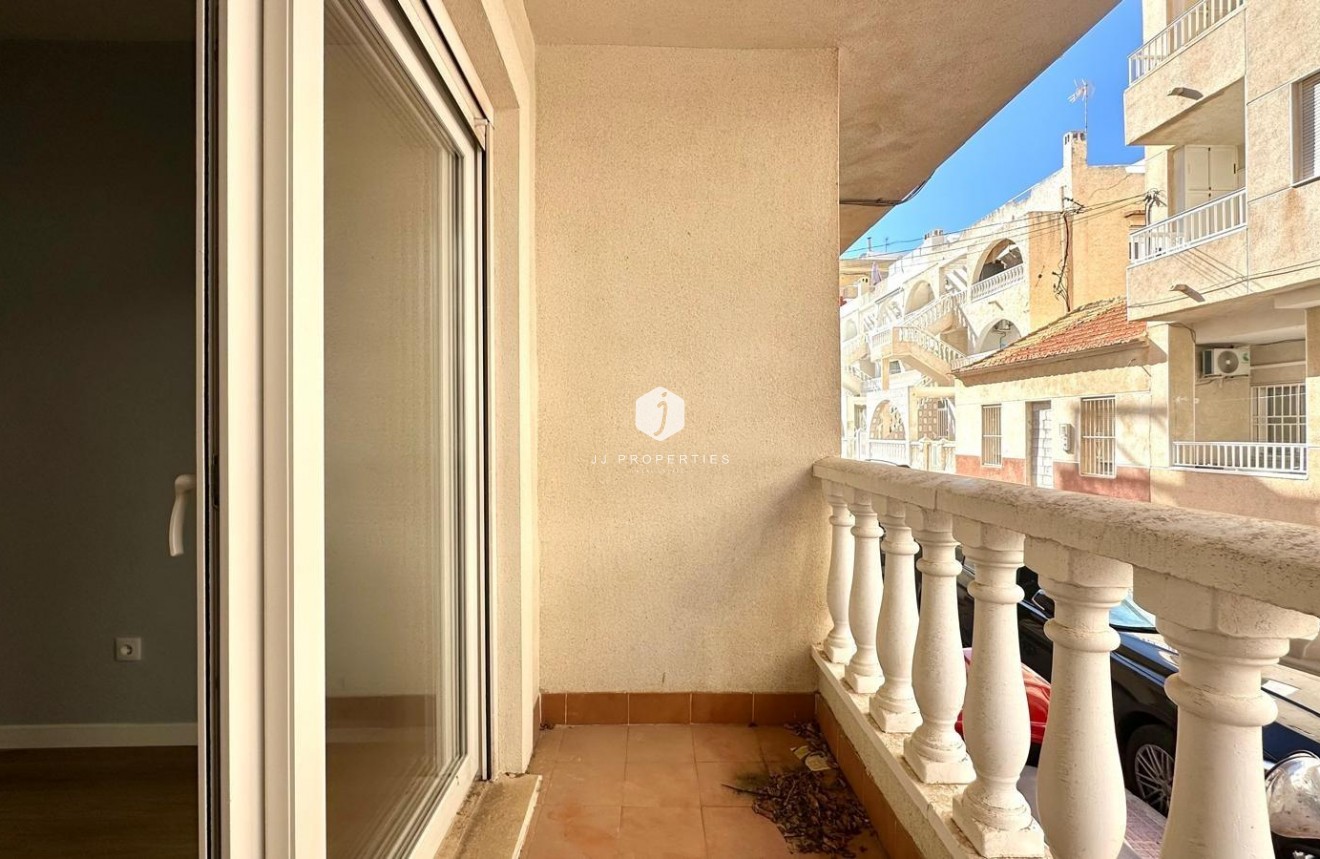 Aus zweiter Hand - Wohnung -
Torrevieja - La Mata Pueblo