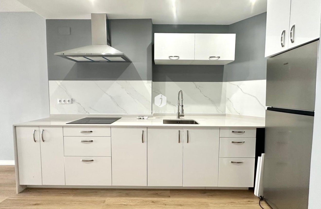 Aus zweiter Hand - Wohnung -
Torrevieja - La Mata Pueblo