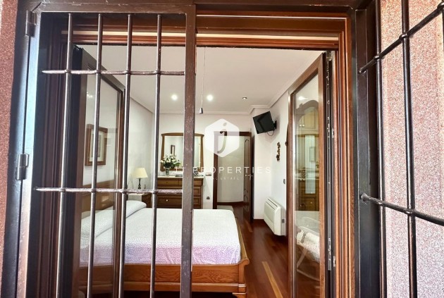 Segunda mano - Chalet -
Torrevieja - La siesta