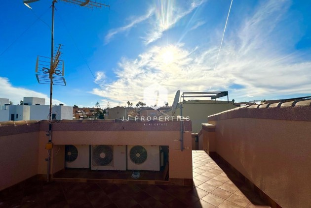 Segunda mano - Chalet -
Torrevieja - La siesta