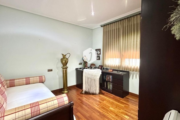 Segunda mano - Chalet -
Torrevieja - La siesta