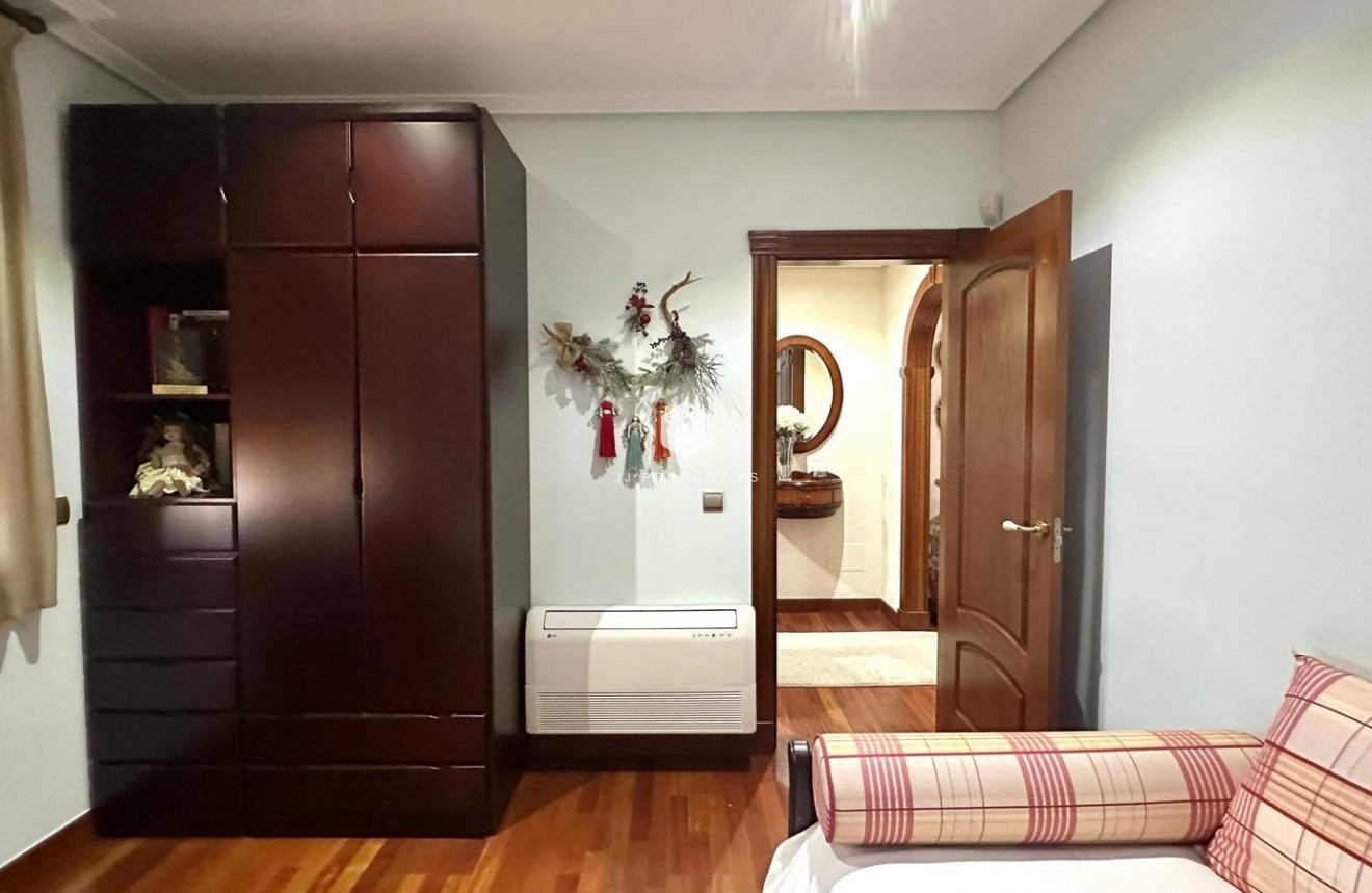Segunda mano - Chalet -
Torrevieja - La siesta
