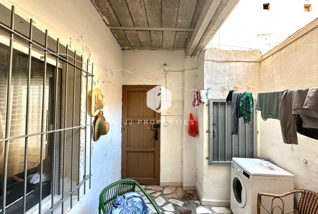 Resale - Chalet -
Torrevieja - Playa del Cura