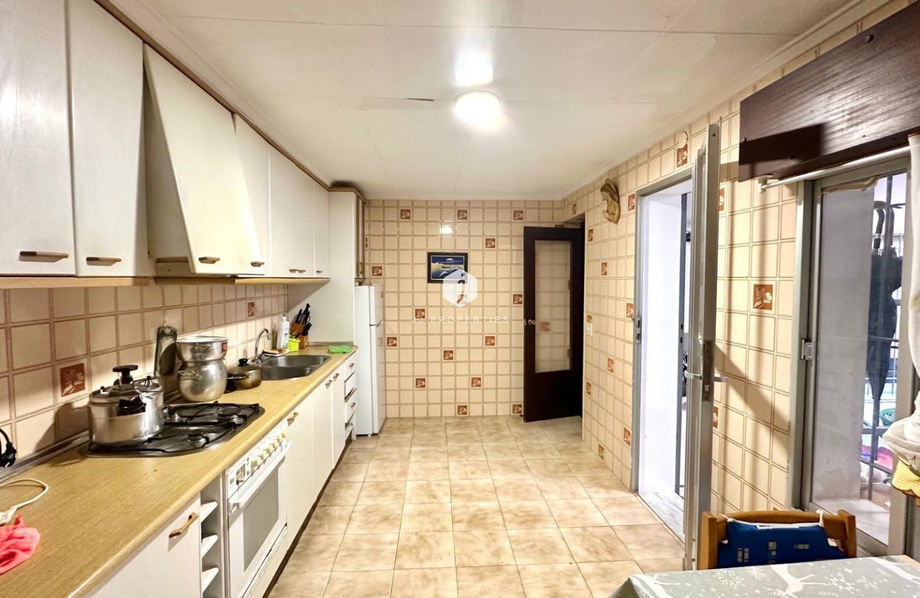 Resale - Chalet -
Torrevieja - Playa del Cura