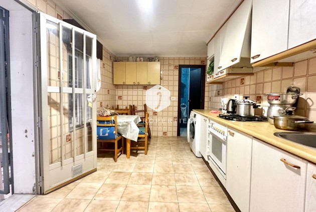 Resale - Chalet -
Torrevieja - Playa del Cura