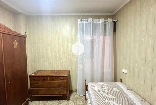 Resale - Chalet -
Torrevieja - Playa del Cura
