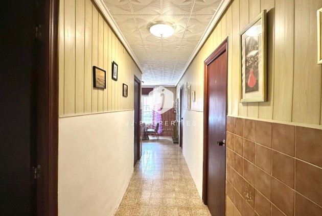 Resale - Chalet -
Torrevieja - Playa del Cura