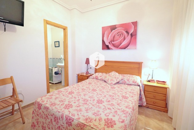 Segunda mano - Apartamento / piso -
Torrevieja - Acequion