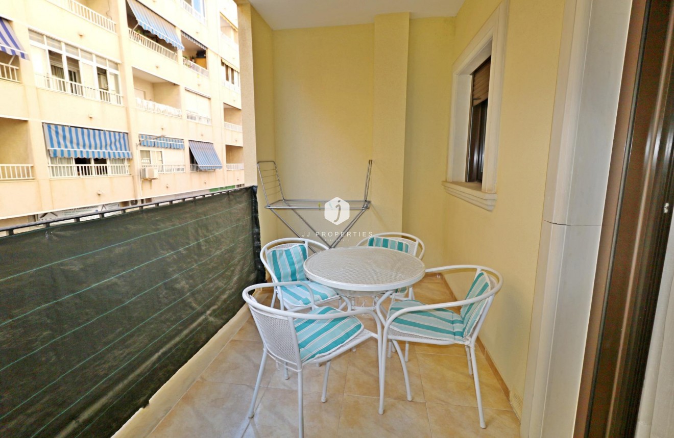 Segunda mano - Apartamento / piso -
Torrevieja - Acequion