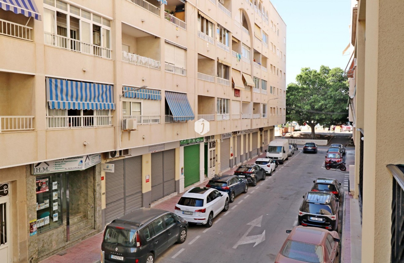 Segunda mano - Apartamento / piso -
Torrevieja - Acequion