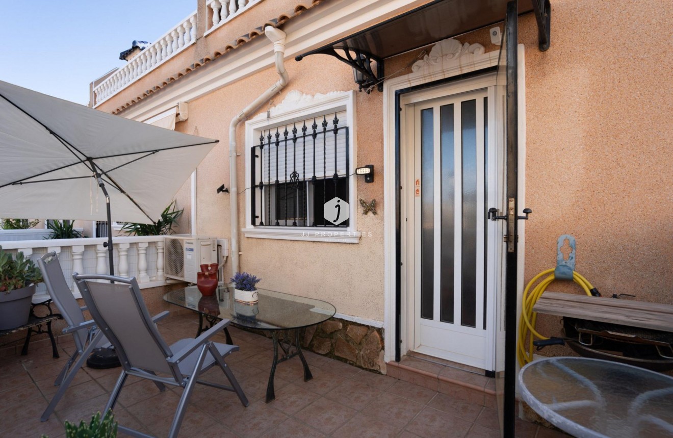 Aus zweiter Hand - Chalet -
Orihuela Costa - Los Dolses