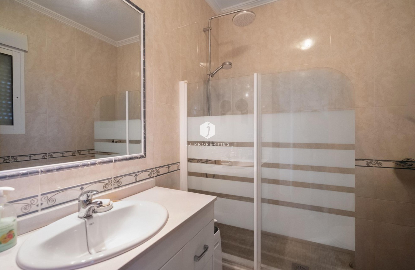 Aus zweiter Hand - Chalet -
Orihuela Costa - Los Dolses