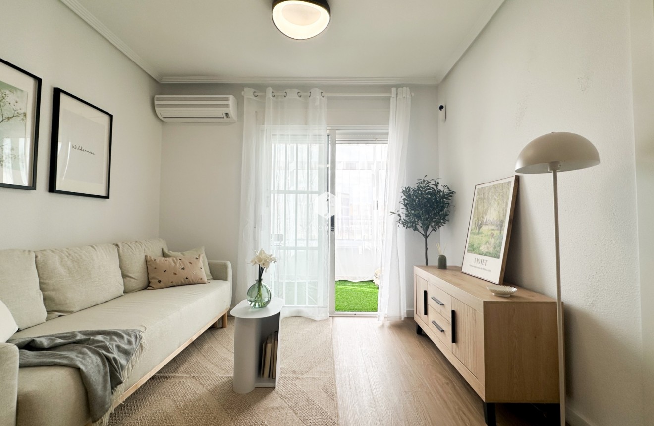 Aus zweiter Hand - Wohnung -
Orihuela Costa - Costa Blanca