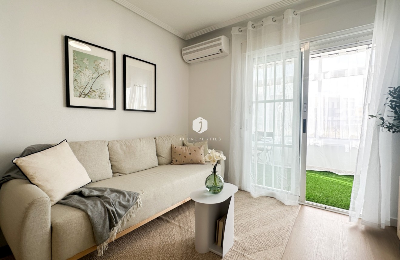 Aus zweiter Hand - Wohnung -
Orihuela Costa - Costa Blanca