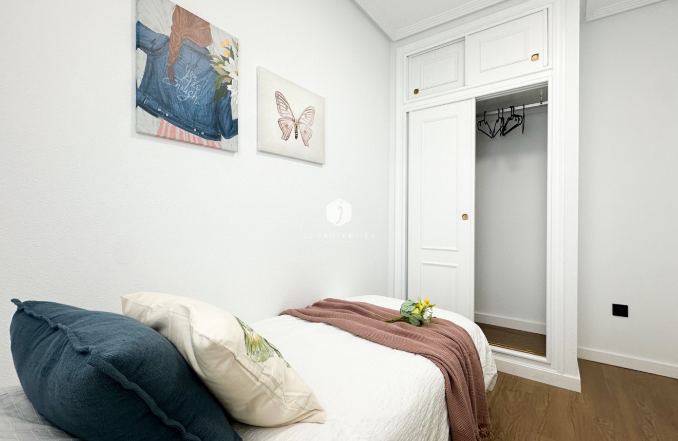 Aus zweiter Hand - Wohnung -
Orihuela Costa - Costa Blanca