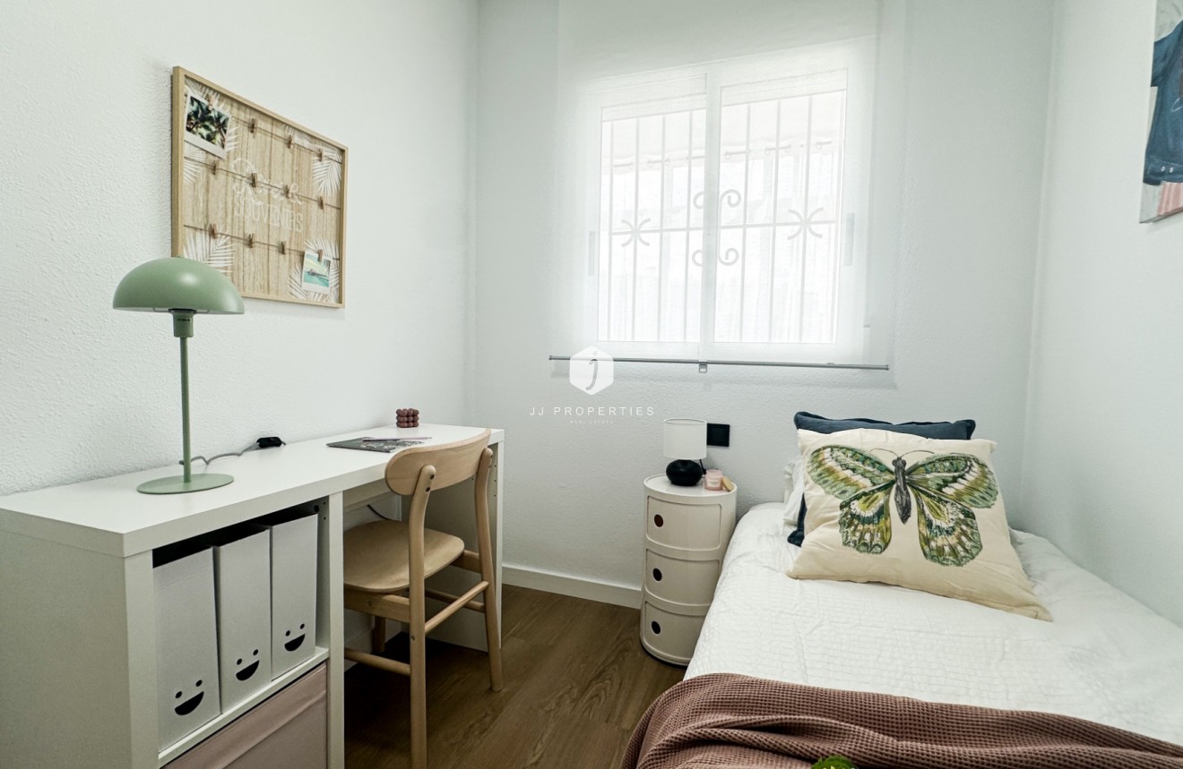 Aus zweiter Hand - Wohnung -
Orihuela Costa - Costa Blanca
