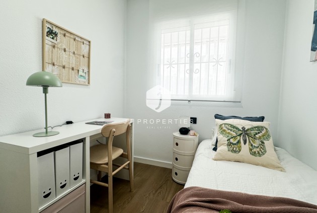 Aus zweiter Hand - Wohnung -
Orihuela Costa - Costa Blanca