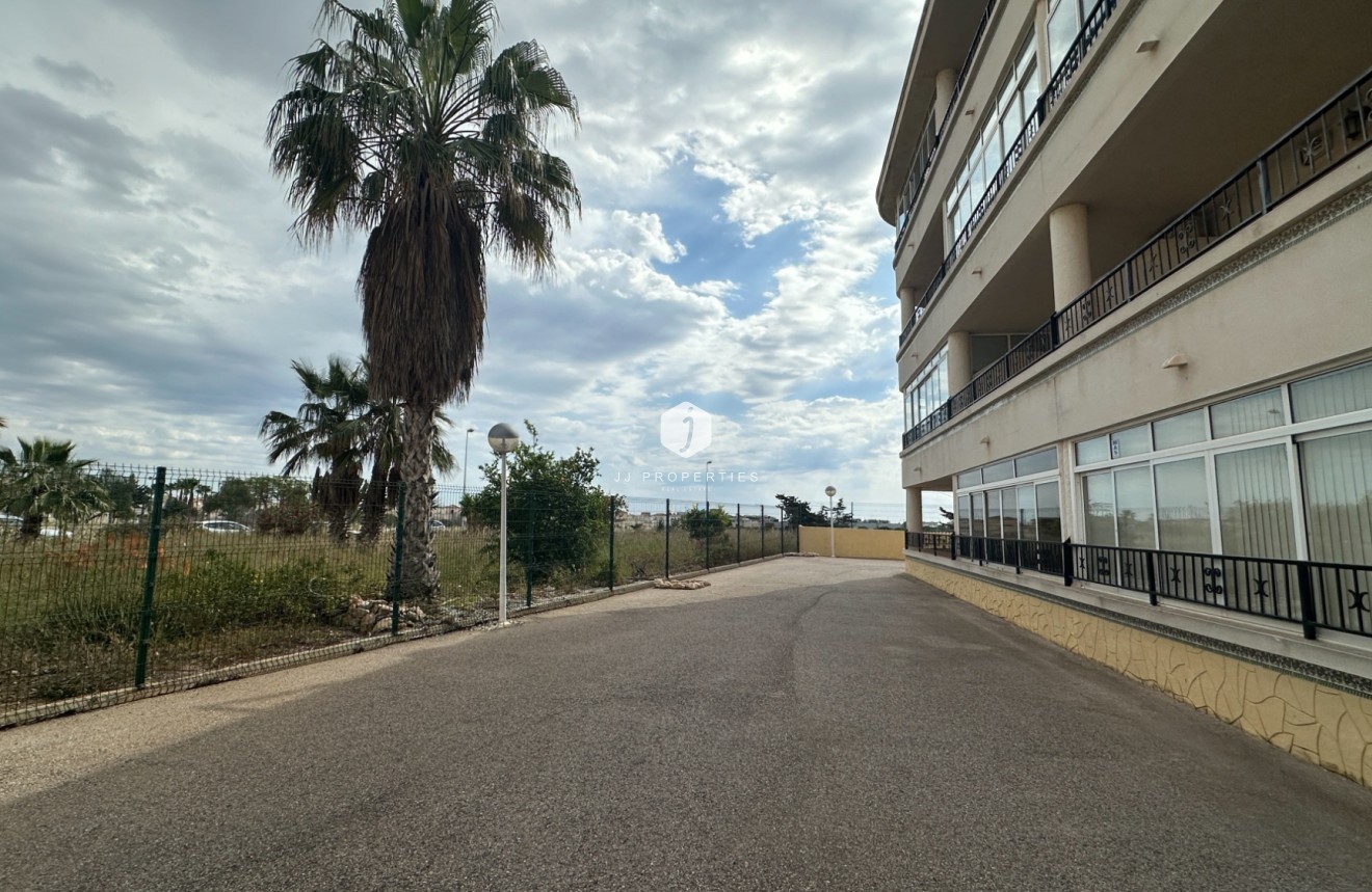 Aus zweiter Hand - Wohnung -
Orihuela Costa - Costa Blanca