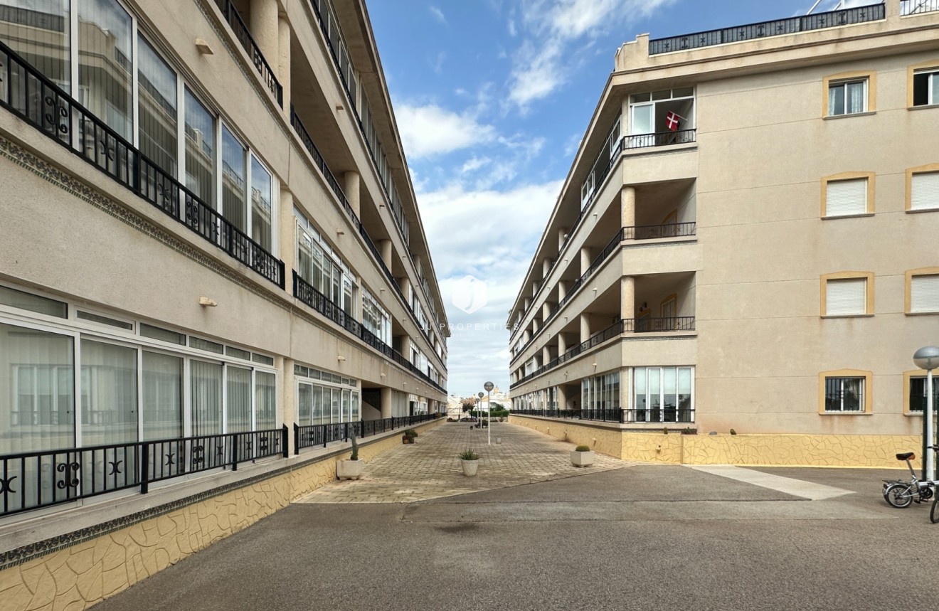 Aus zweiter Hand - Wohnung -
Orihuela Costa - Costa Blanca