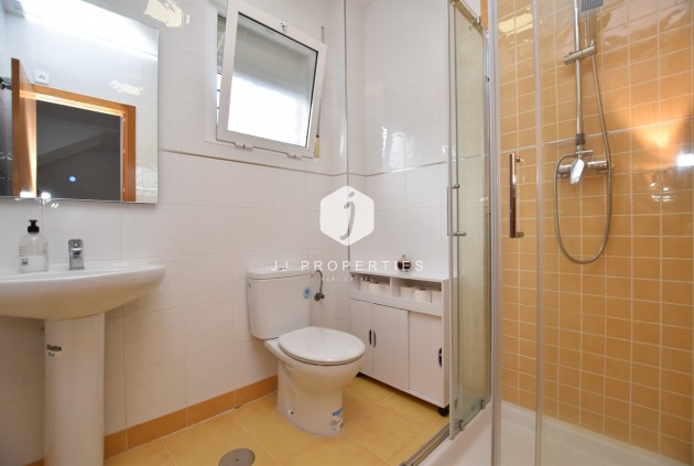 Aus zweiter Hand - Villa -
Algorfa - Inland
