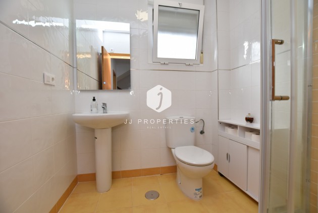Aus zweiter Hand - Villa -
Algorfa - Inland