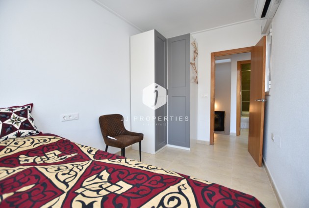 Aus zweiter Hand - Villa -
Algorfa - Inland