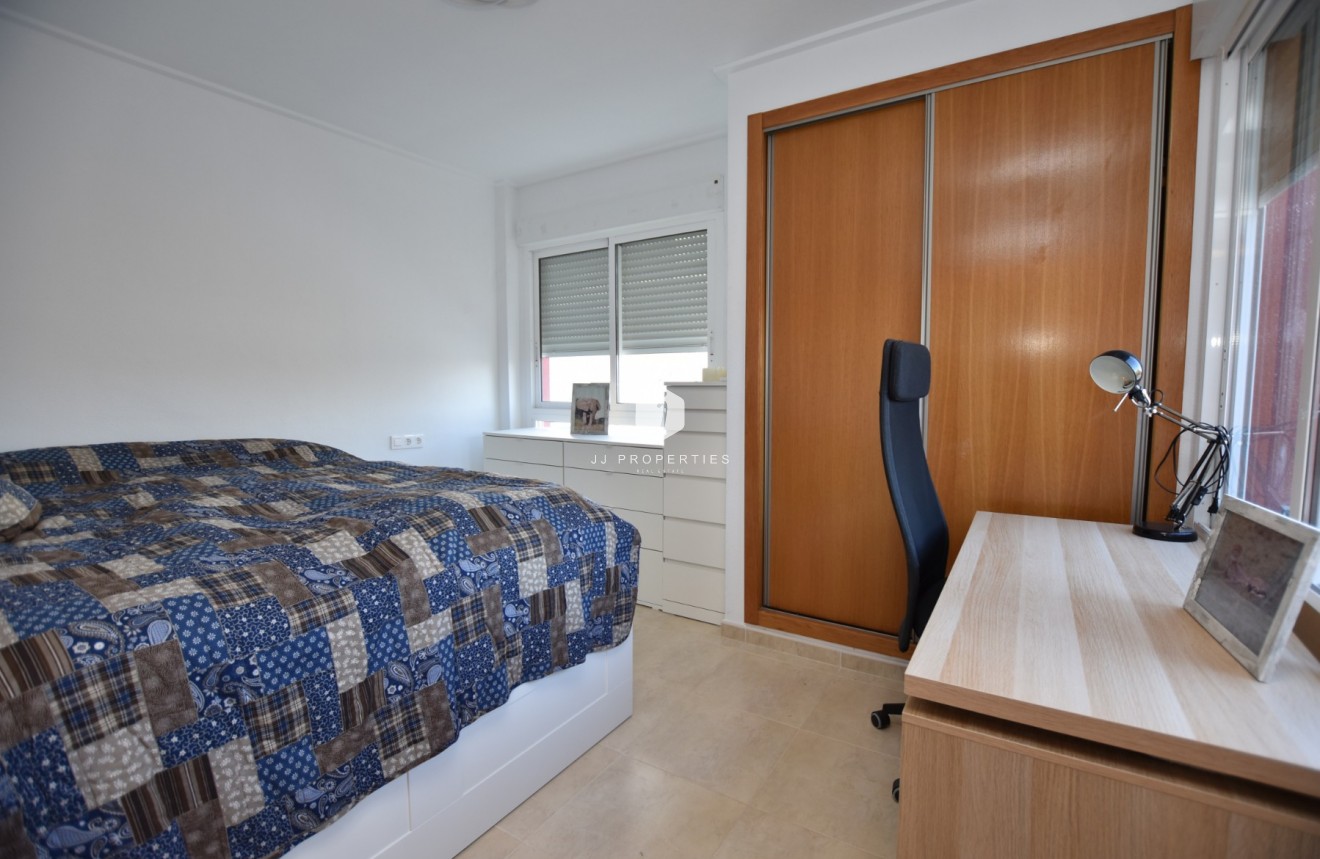 Aus zweiter Hand - Villa -
Algorfa - Inland