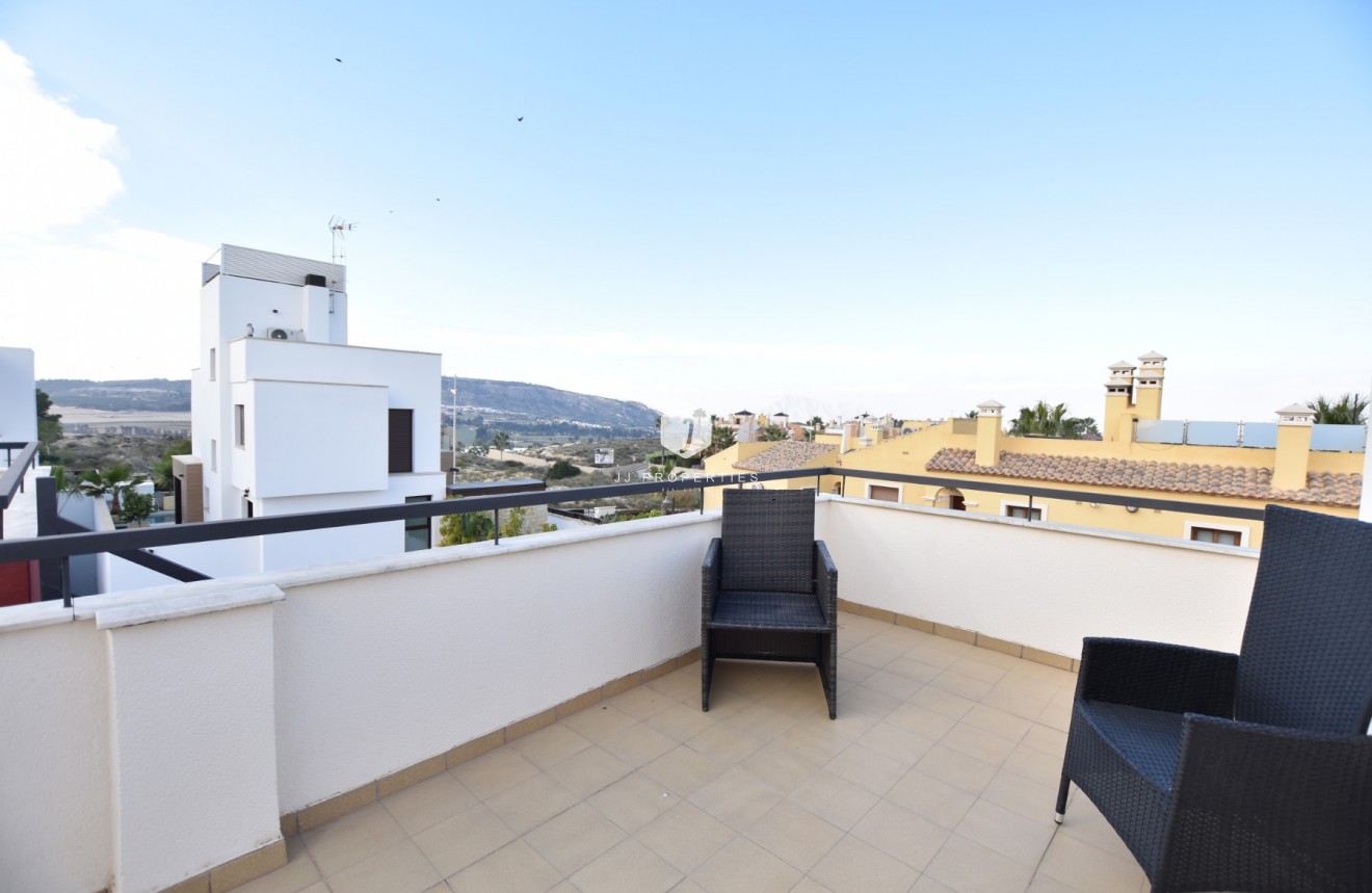 Aus zweiter Hand - Villa -
Algorfa - Inland