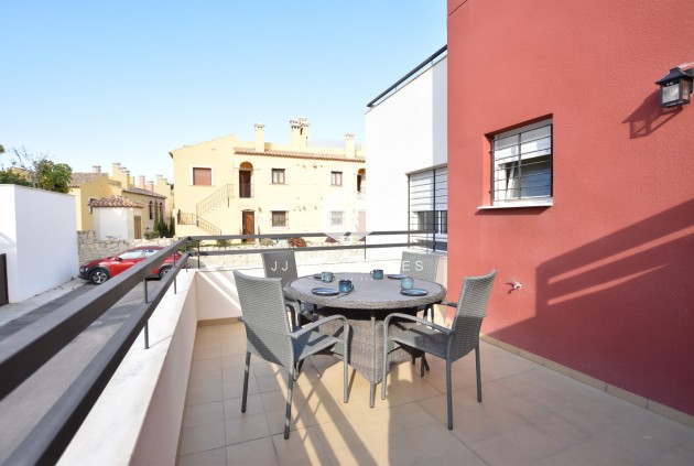 Aus zweiter Hand - Villa -
Algorfa - Inland