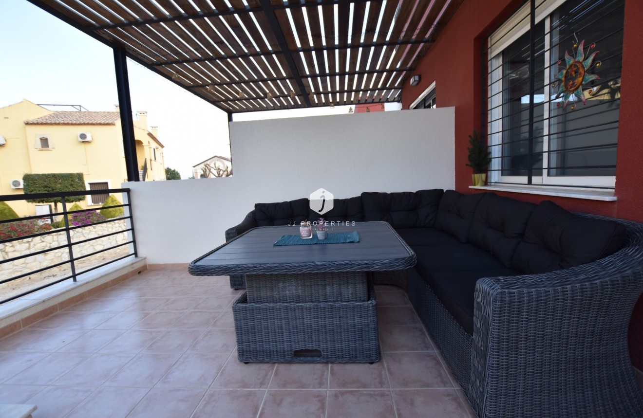 Aus zweiter Hand - Villa -
Algorfa - Inland