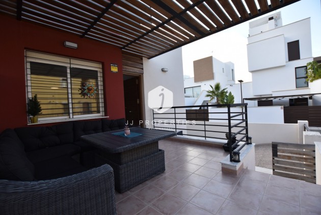 Aus zweiter Hand - Villa -
Algorfa - Inland