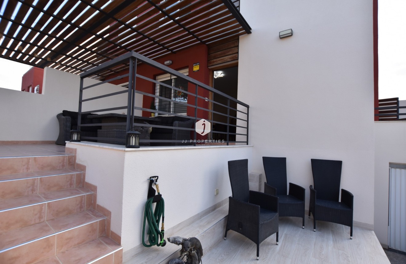 Aus zweiter Hand - Villa -
Algorfa - Inland