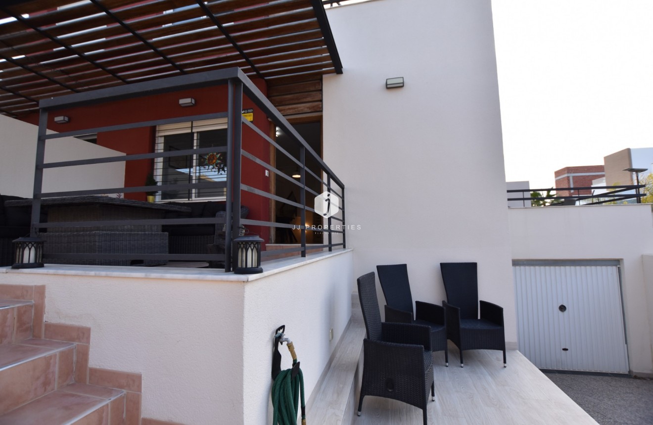 Aus zweiter Hand - Villa -
Algorfa - Inland