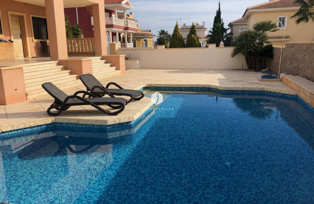 Segunda mano - Villa -
Ciudad Quesada - Costa Blanca