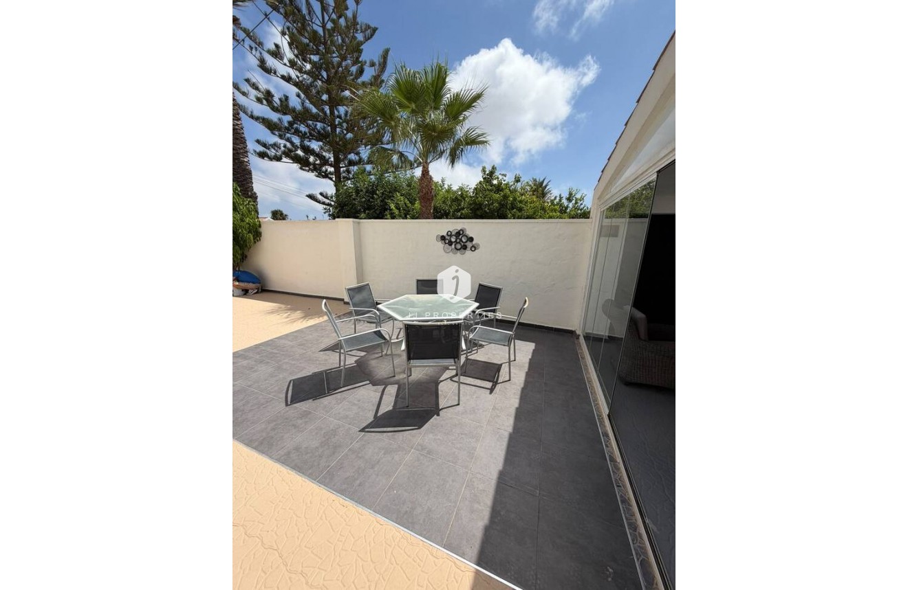 Resale - Villa -
Cabo Roig - Costa Blanca