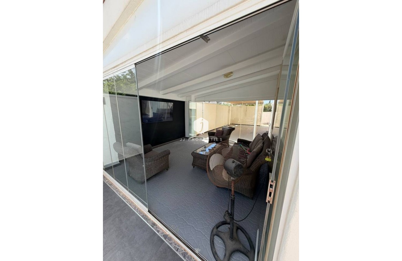Resale - Villa -
Cabo Roig - Costa Blanca