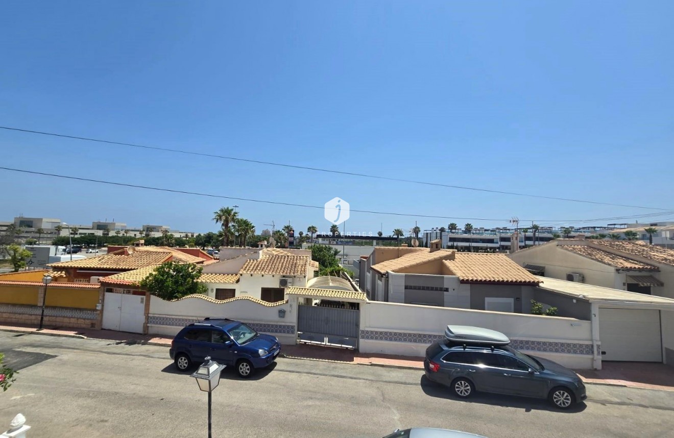 Tweedehands - Chalet -
Torrevieja - Los Balcones