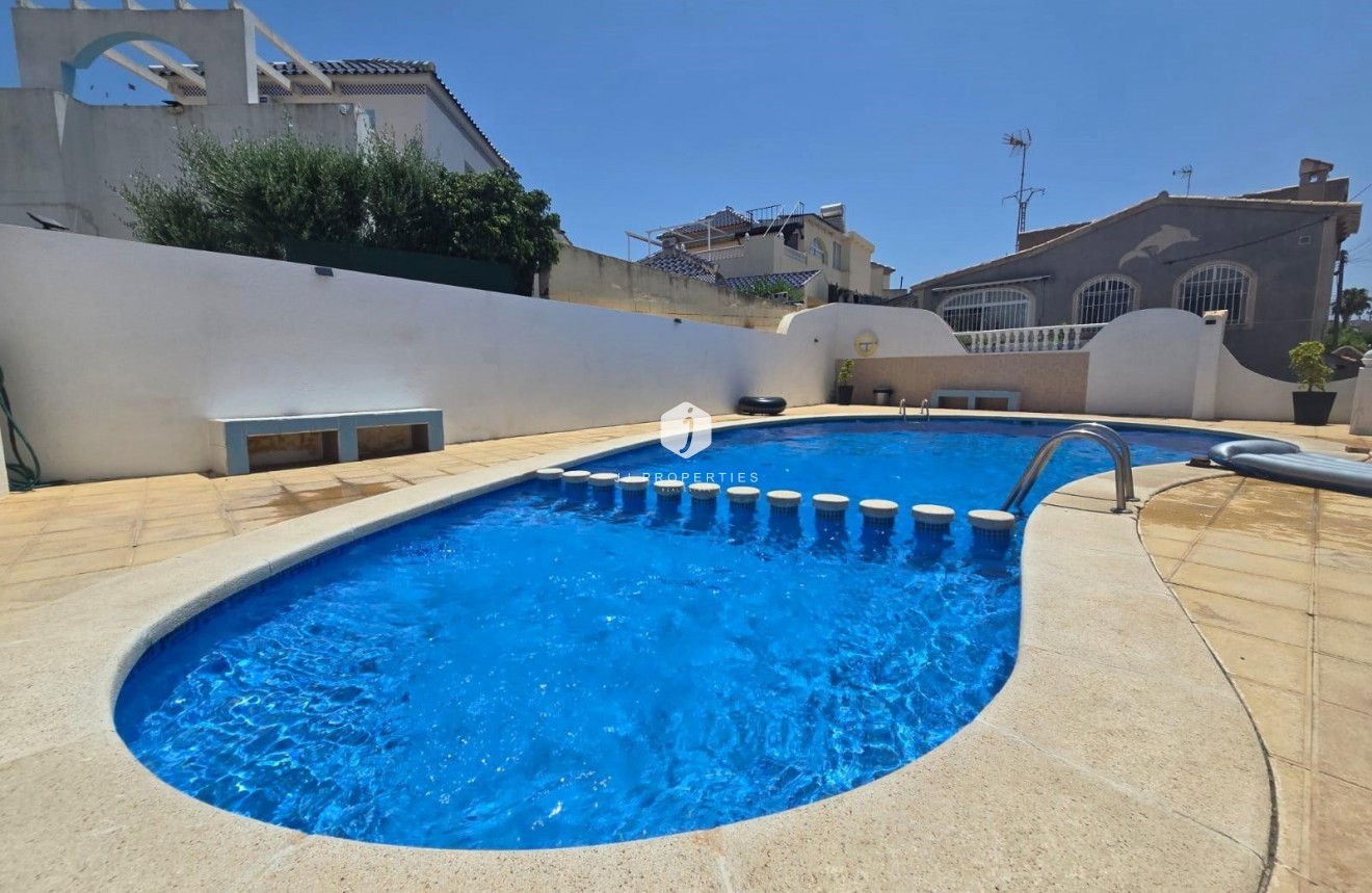 Tweedehands - Chalet -
Torrevieja - Los Balcones