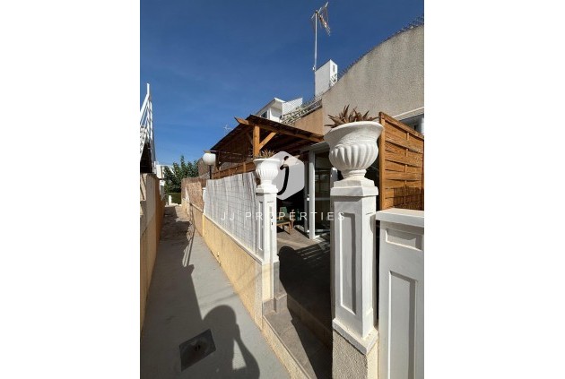 D'occasion - Bungalow -
Torrevieja - Los Balcones