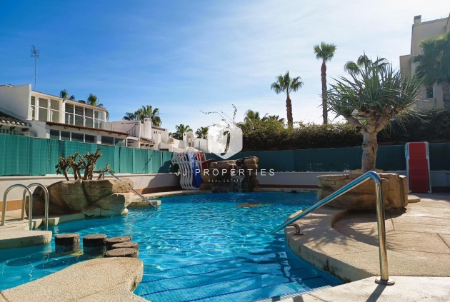 Aus zweiter Hand - Penthouse -
Orihuela Costa - Costa Blanca