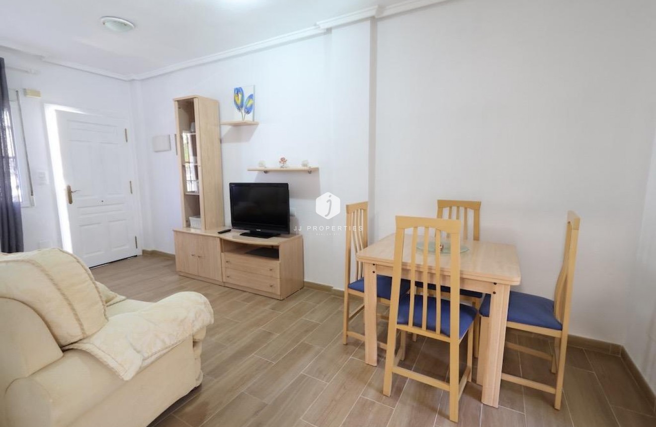 Aus zweiter Hand - Bungalow -
Orihuela Costa - Costa Blanca