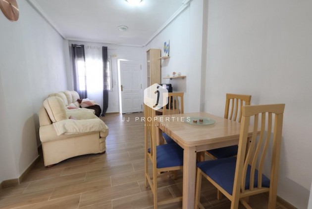 Aus zweiter Hand - Bungalow -
Orihuela Costa - Costa Blanca