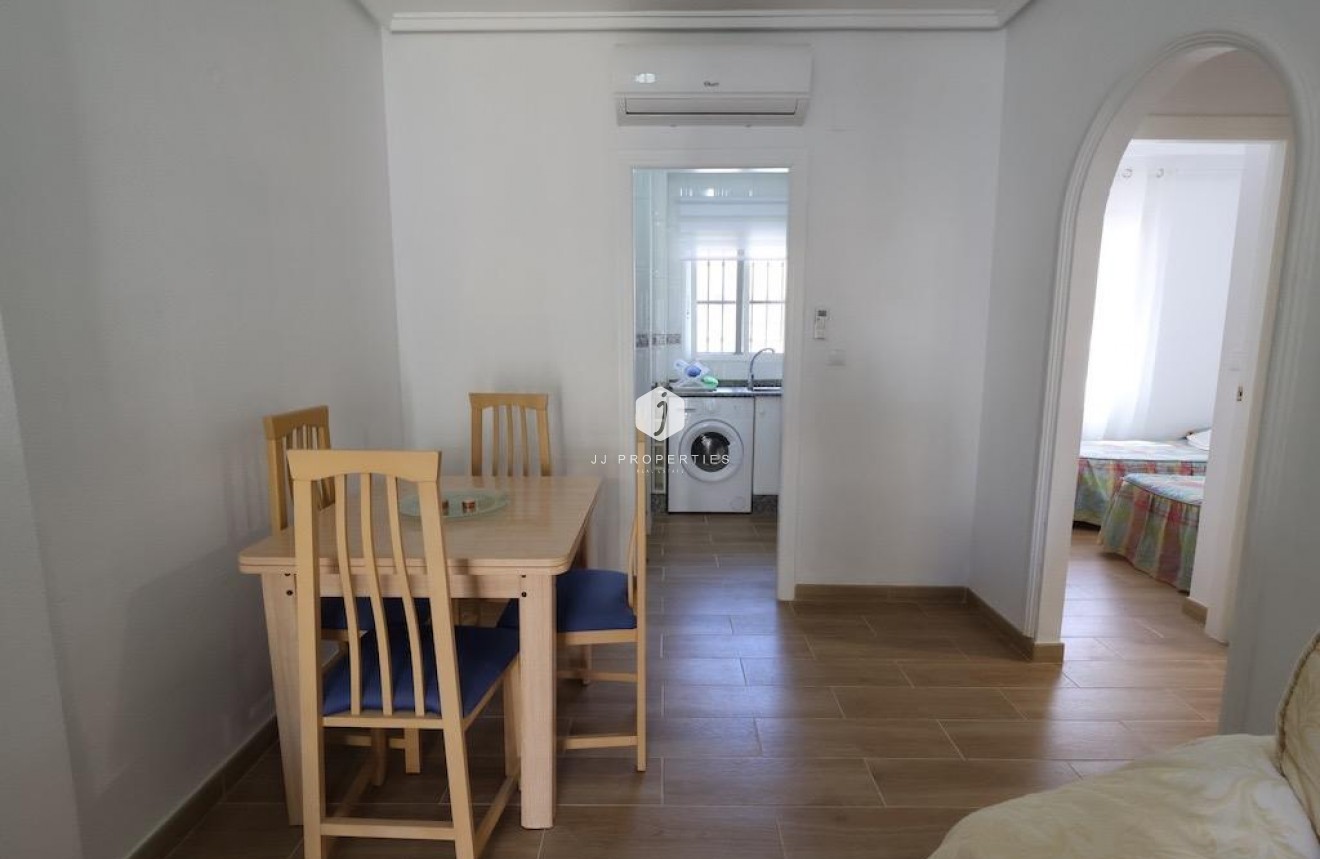 Aus zweiter Hand - Bungalow -
Orihuela Costa - Costa Blanca