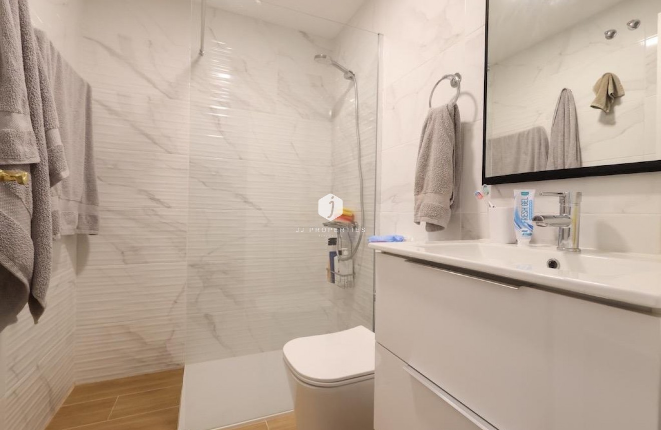Aus zweiter Hand - Bungalow -
Orihuela Costa - Costa Blanca